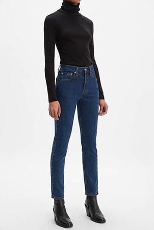 Wardrobe Essentials - Levi's women's dark wash skinny jeans